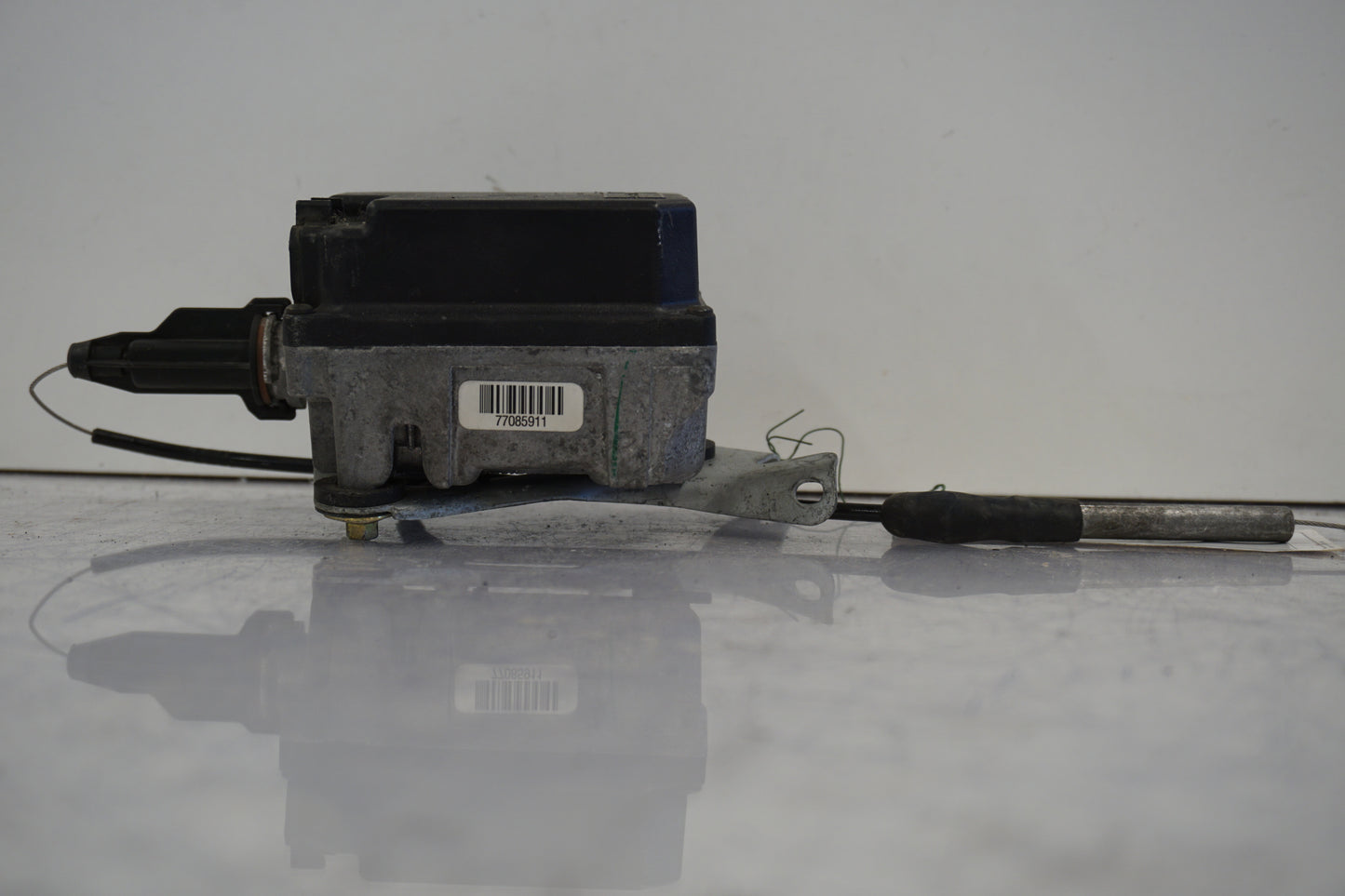 Snett uppifrån på Farthållarservo från en BMW K 1200 LT -2004 motorcykel.