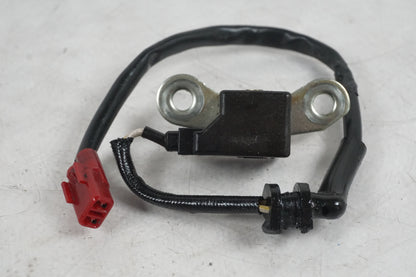 Baksidan på Tändpickup från en Honda CBR 1000 RR -2004 motorcykel.