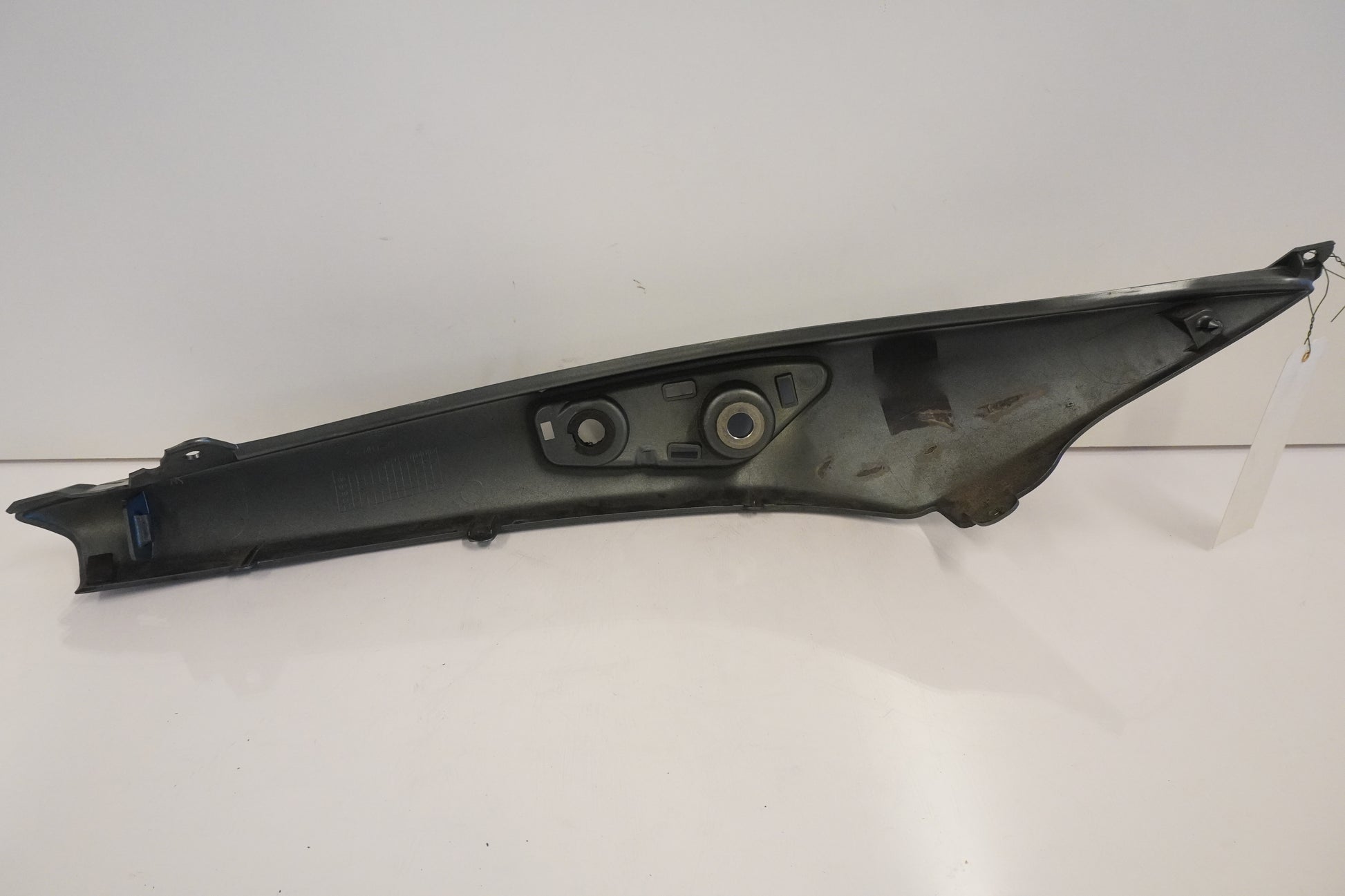 Höger sida på Bakvinge från en Kawasaki ER-6N -2011 motorcykel.