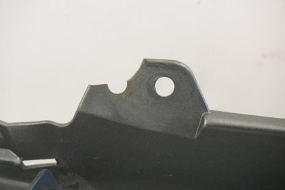 Snett uppifrån på Bakvinge från en Kawasaki ER-6N -2011 motorcykel.