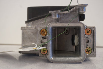 Snett nerifrån på Luftmassemätare från en BMW K 75 -1986 motorcykel.