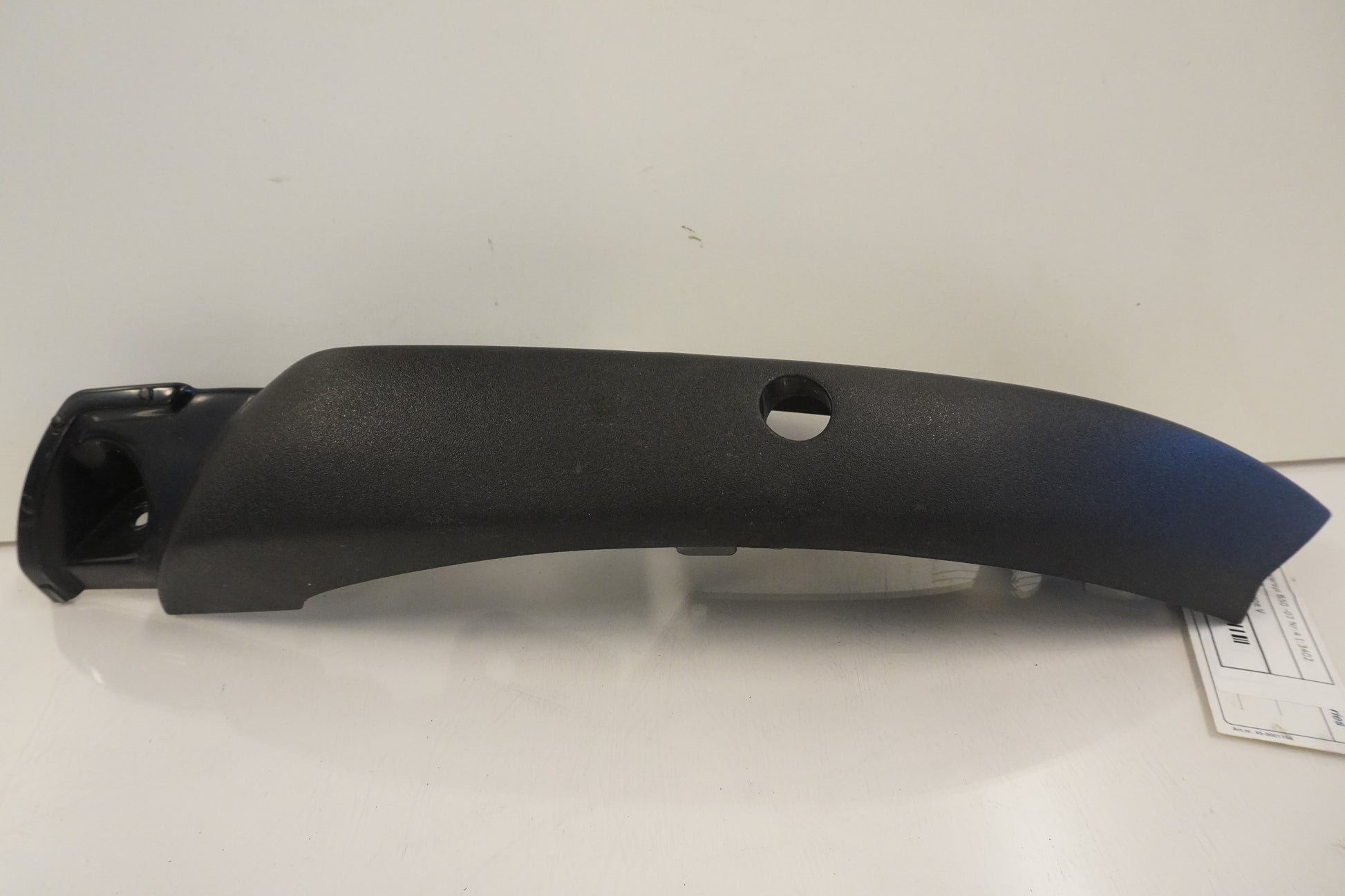 Framsidan på Bakvinge från en Kawasaki Versys 650 -2007 motorcykel.