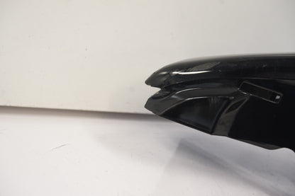 Snett nerifrån på Bakvinge från en Kawasaki ER-6F -2006 motorcykel.