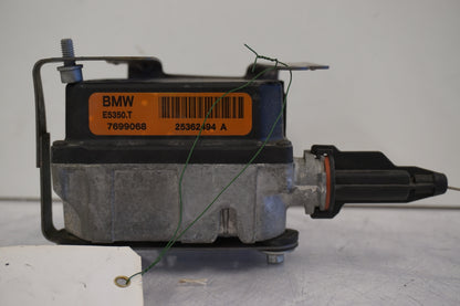 Snett uppifrån på Farthållarservo från en BMW K 1300 GT -2009 motorcykel.