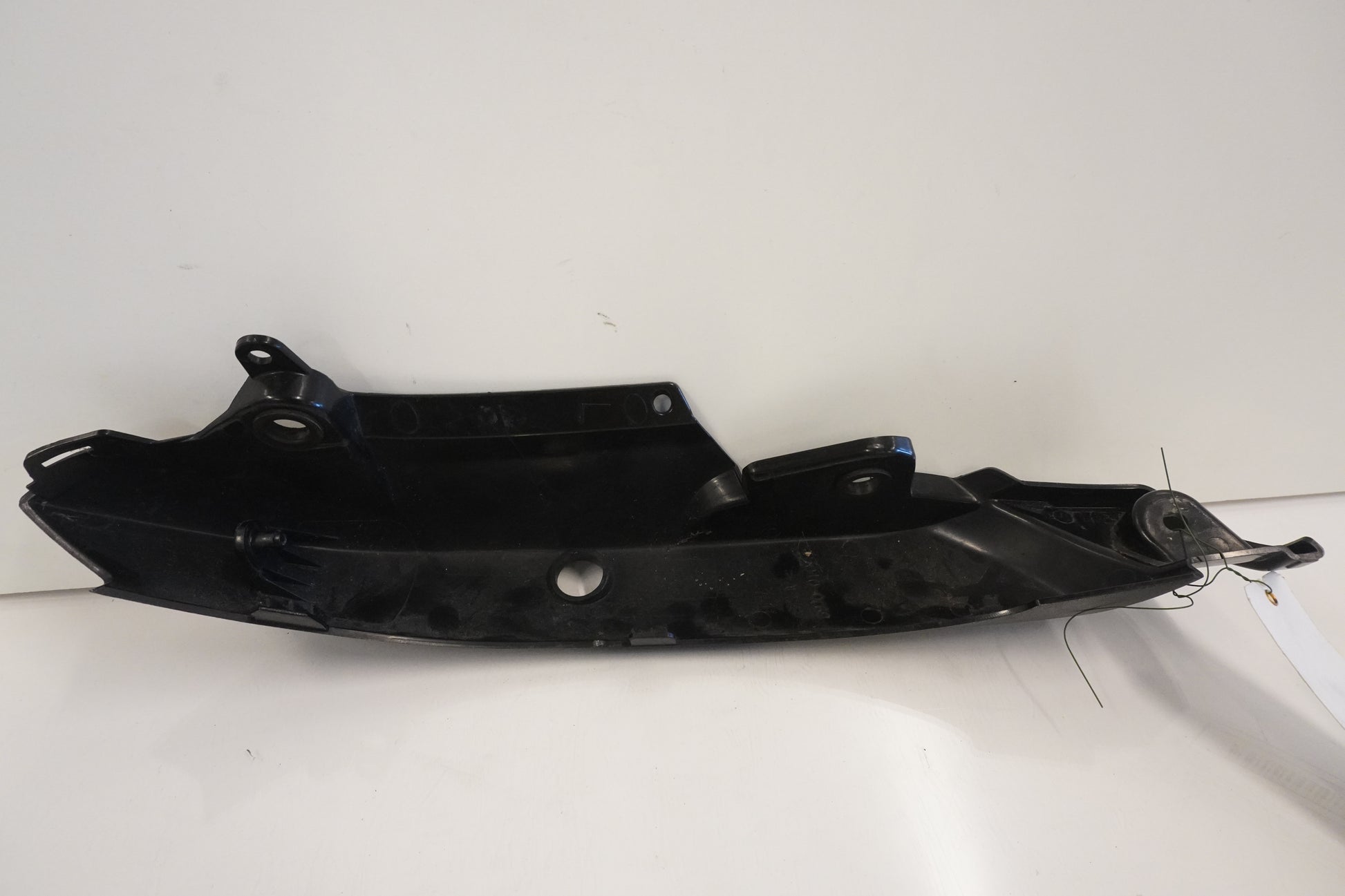 Baksidan på Bakvinge från en Kawasaki Versys 650 -2009 motorcykel.