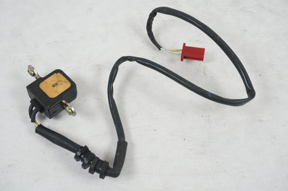 Vänster sida på Tändpickup från en Honda CBR 1100 XX -1998 motorcykel.