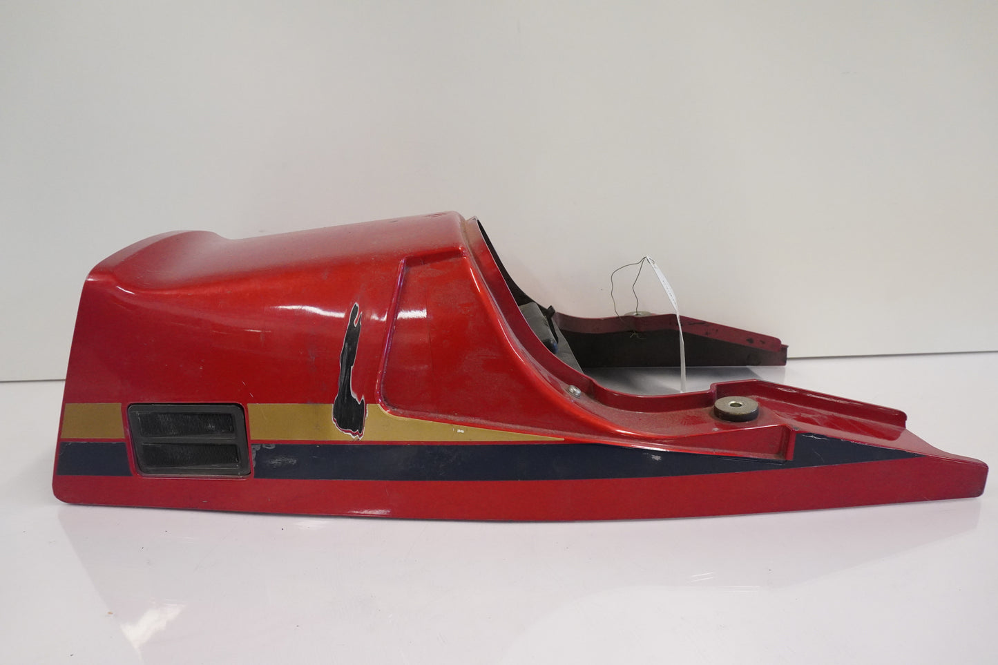 Framsidan på Bakvinge från en Kawasaki Z 750 80-tal -1982 motorcykel.