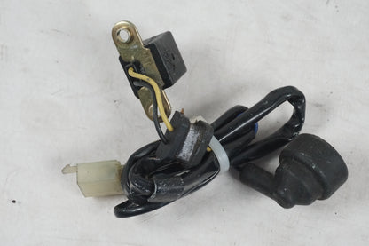 Baksidan på Tändpickup från en Kawasaki ZX-7R -1997 motorcykel.