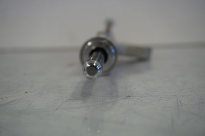 Snett uppifrån på Styrdämpare från en Suzuki GSX-R 1000 -2002 motorcykel.