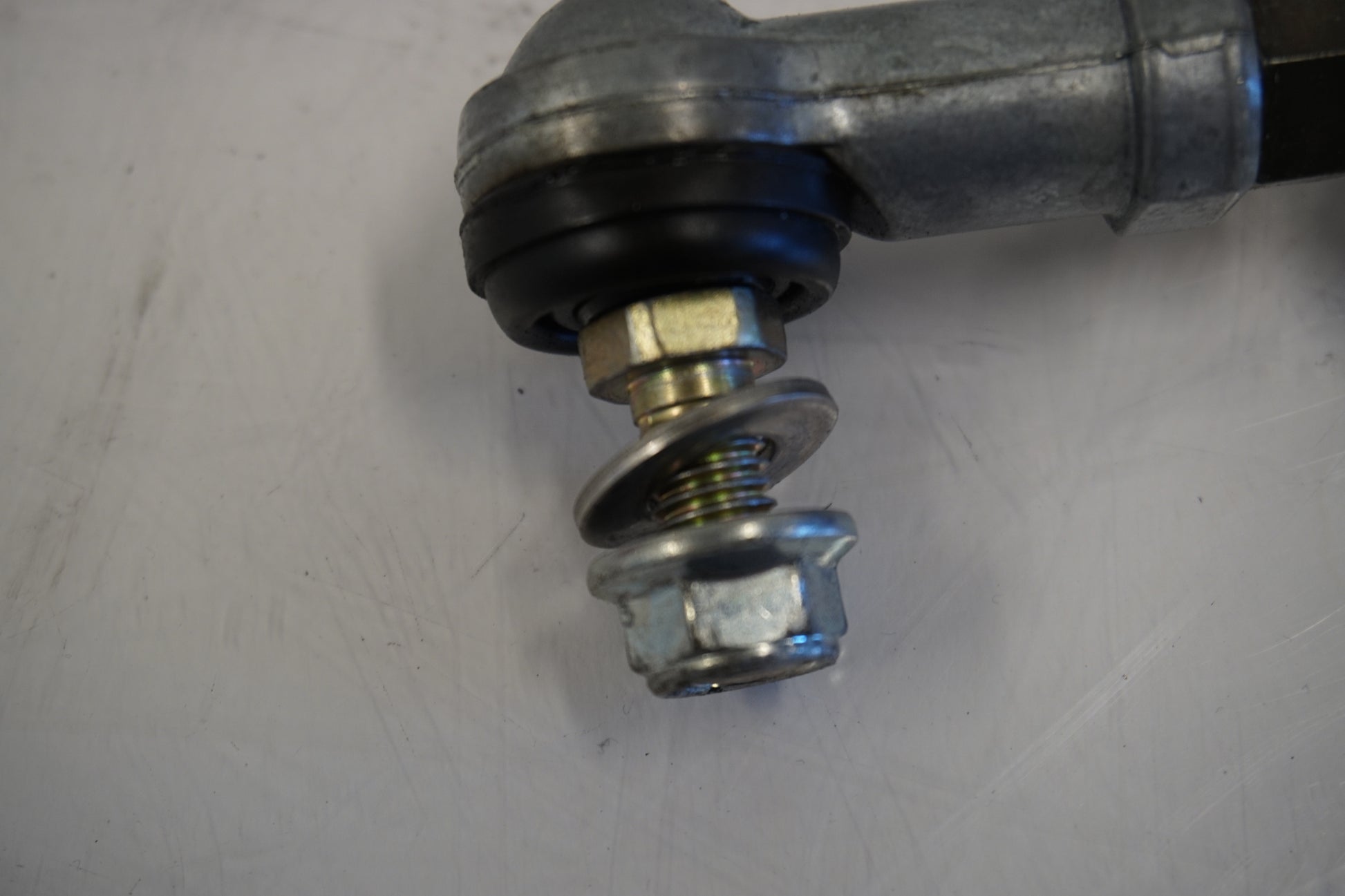 Extrabild1 på Styrdämpare från en Suzuki GSX-R 1000 -2002 motorcykel.