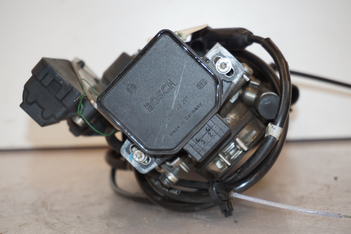 Snett uppifrån på Spjällhus från en BMW K 1200 LT -2004 motorcykel.