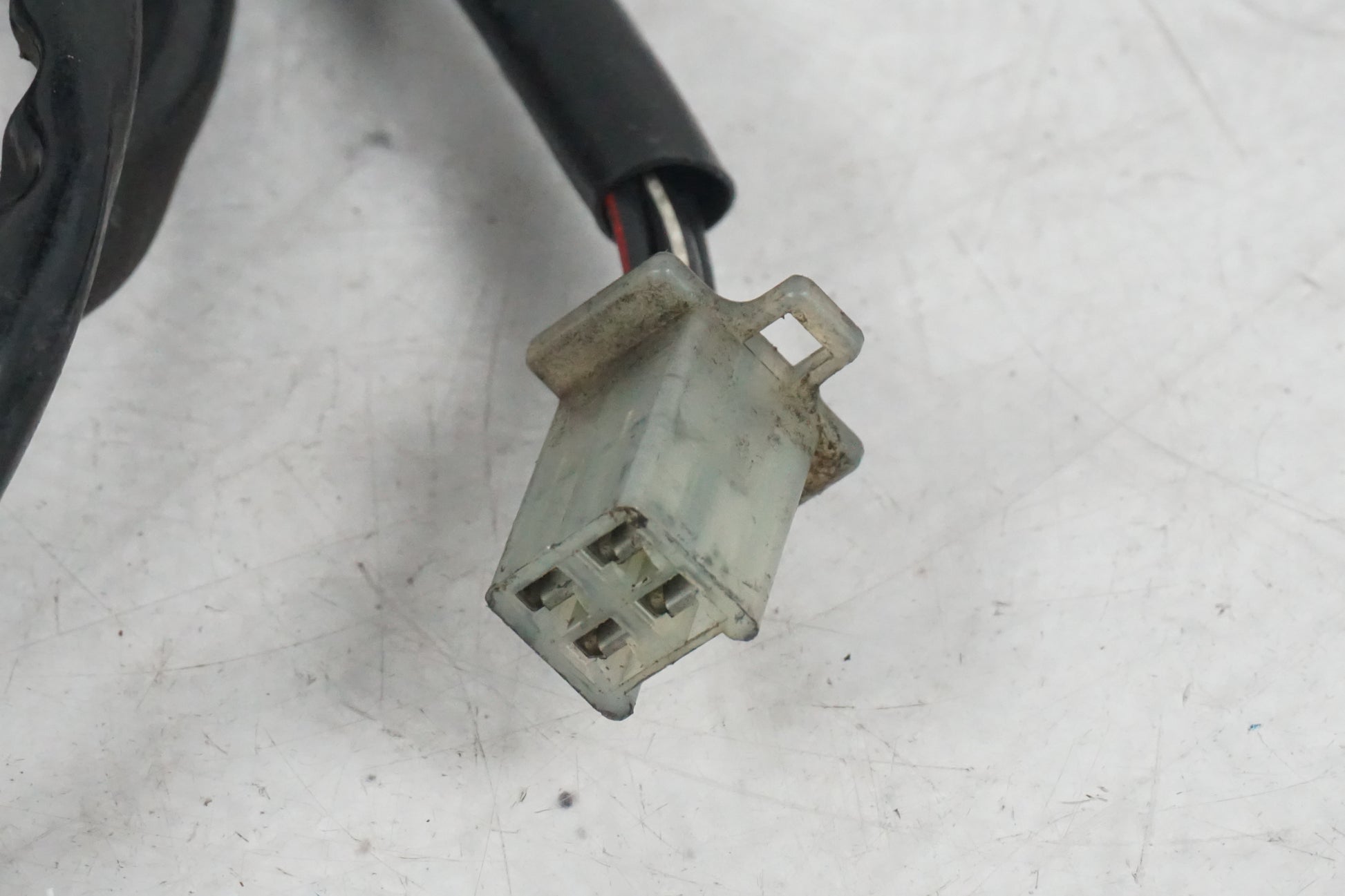 Baksidan på Tändpickup från en Kawasaki VN 750 -1994 motorcykel.