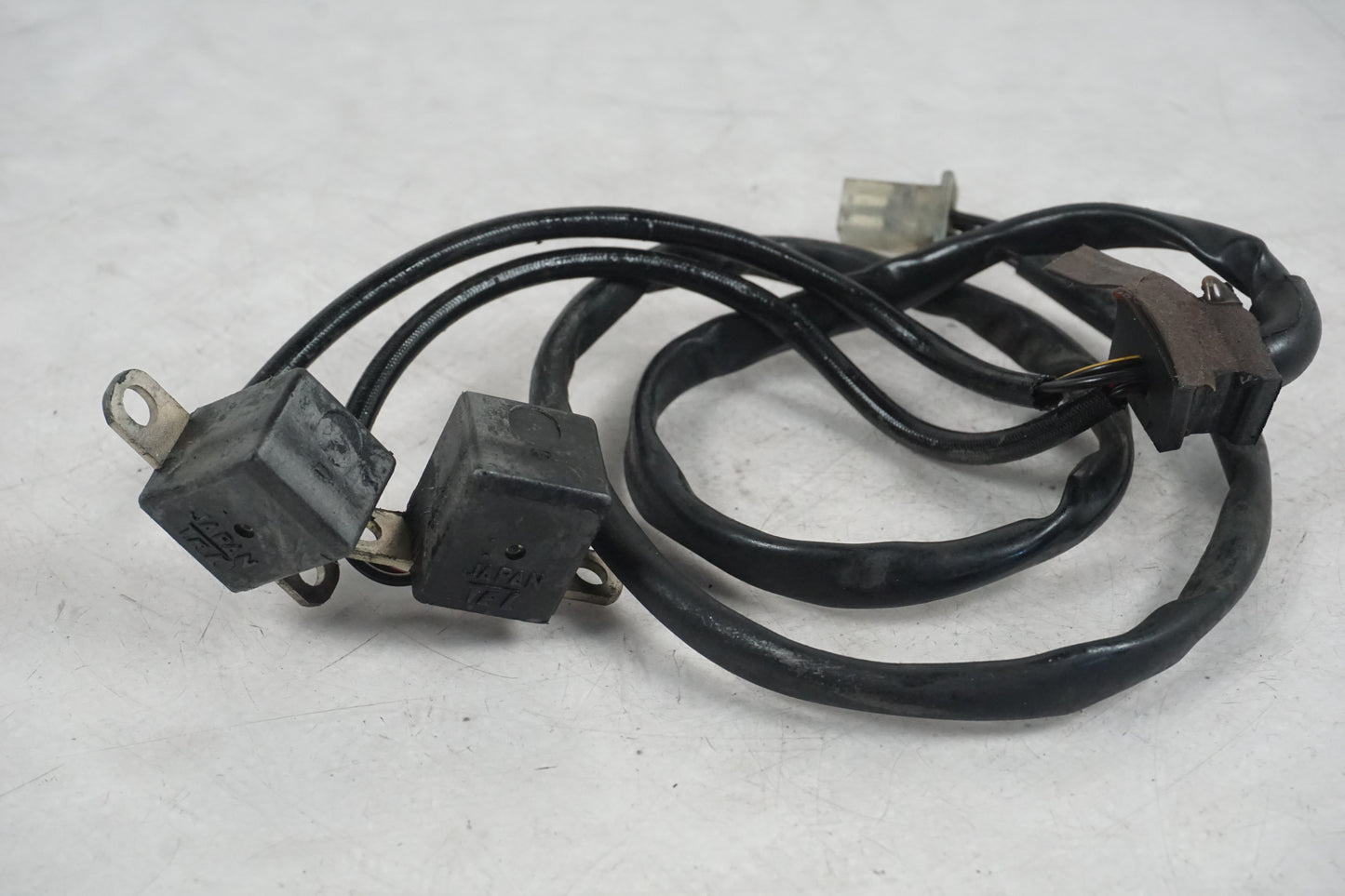 Vänster sida på Tändpickup från en Kawasaki VN 750 -1994 motorcykel.