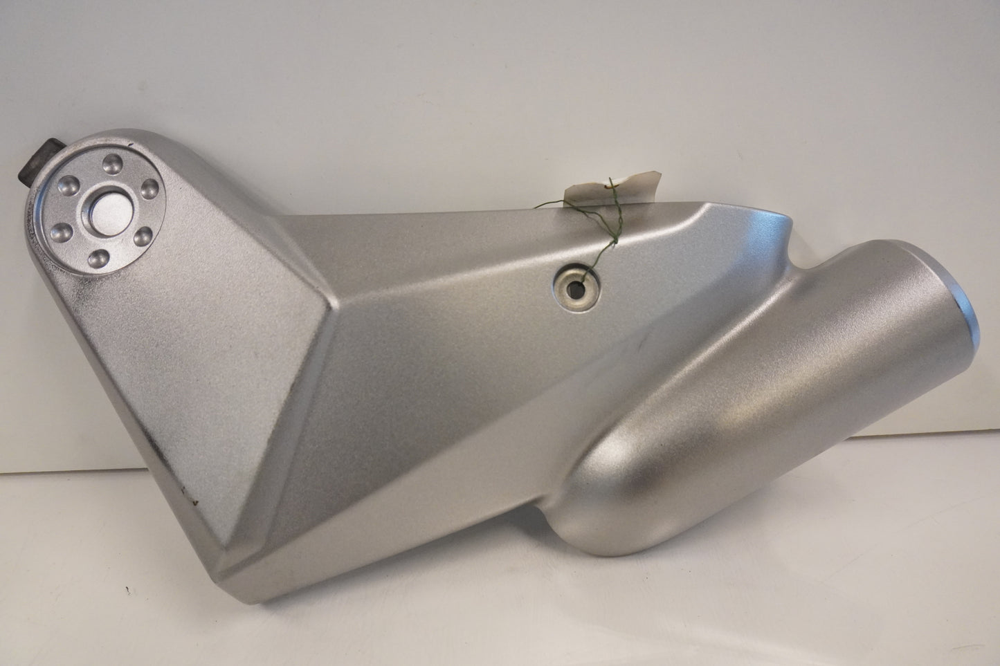 Framsidan på Ramplast från en Kawasaki Versys 650 -2007 motorcykel.