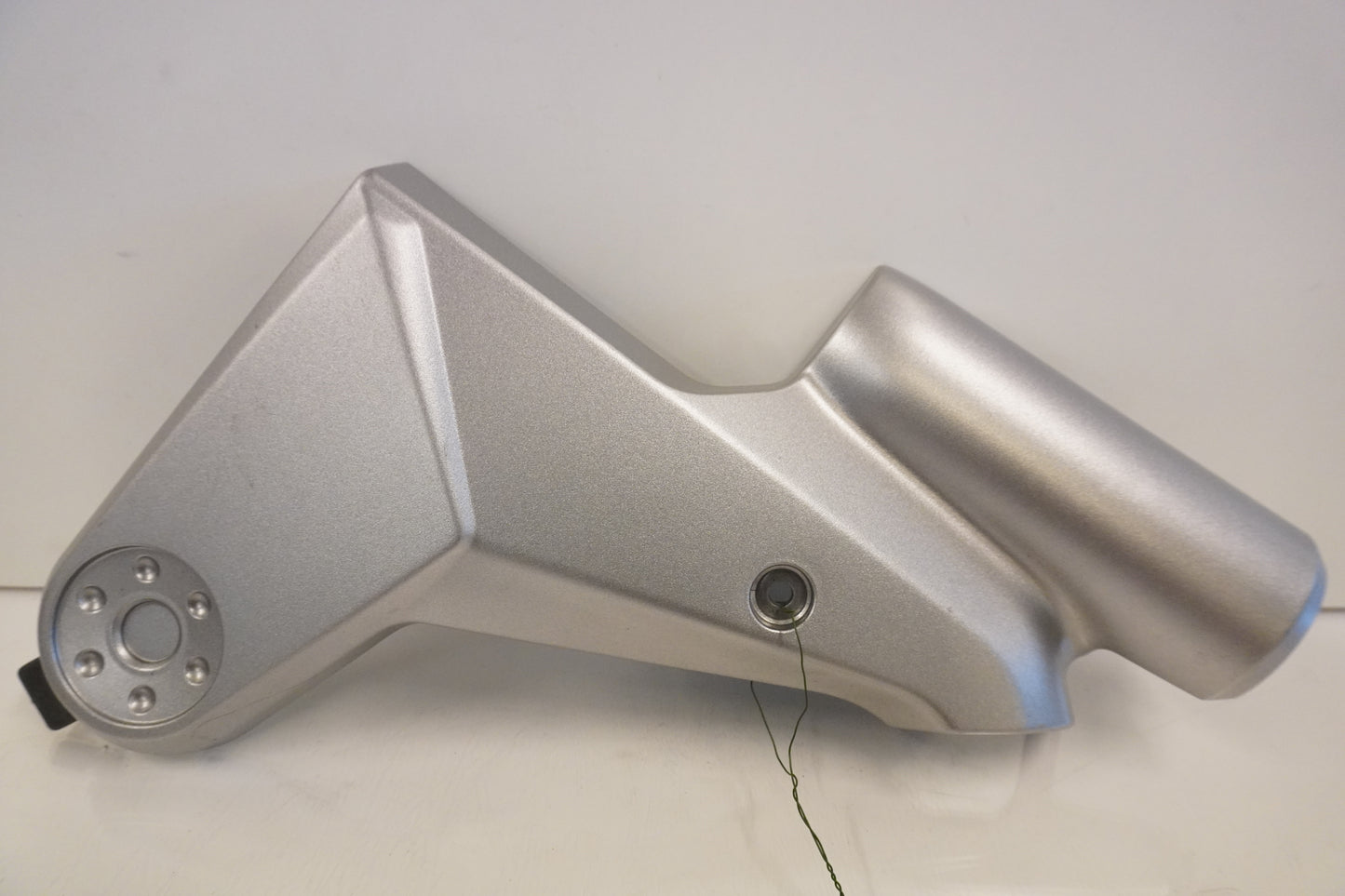 Framsidan på Ramplast från en Kawasaki Versys 650 -2007 motorcykel.