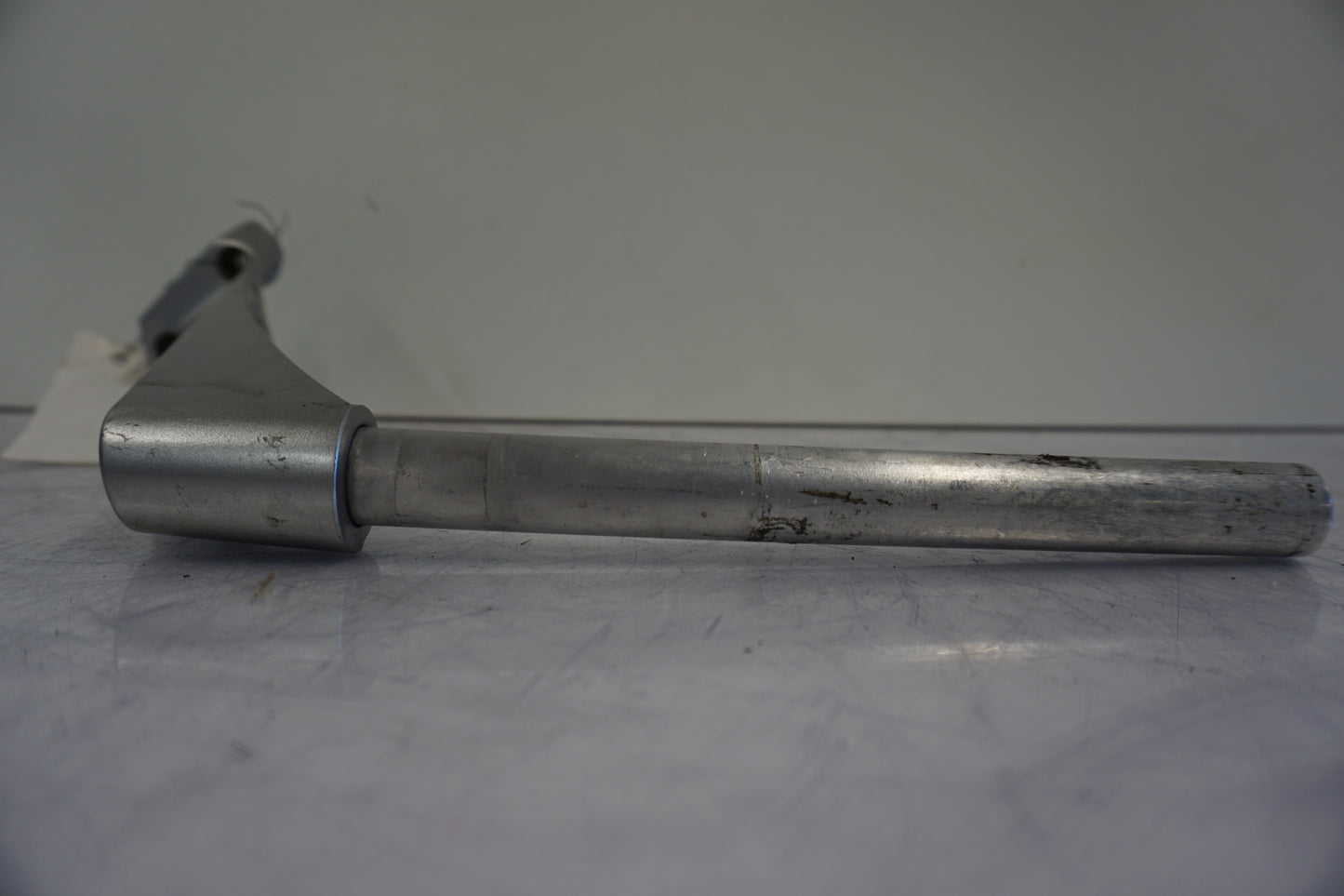 Höger sida på Styre från en Kawasaki GTR 1400 -2008 motorcykel.