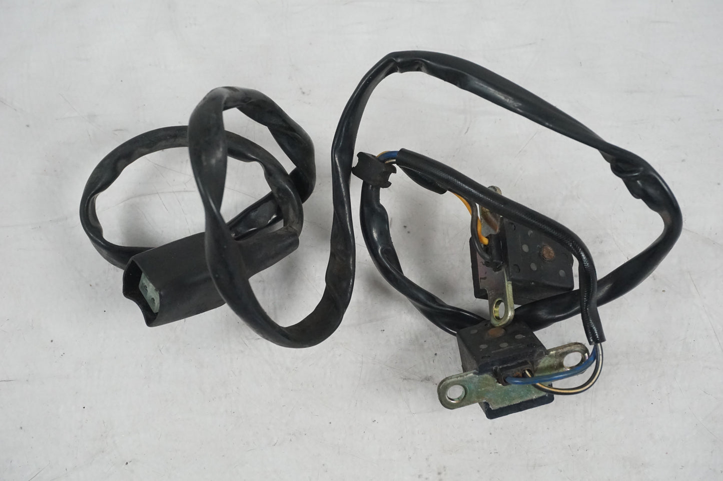 Framsidan på Tändpickup från en Kawasaki GPX 750 R -1987 motorcykel.