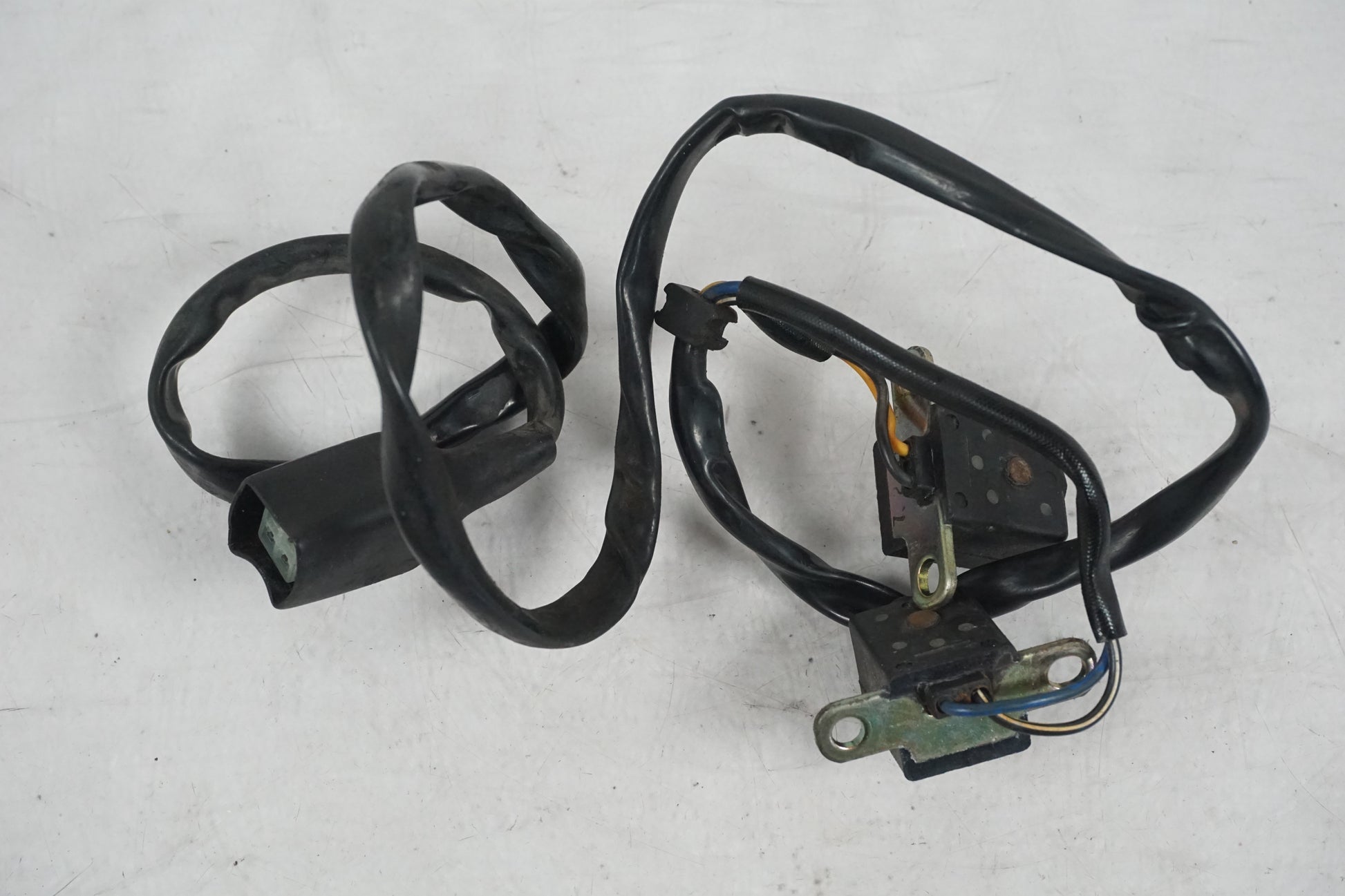 Framsidan på Tändpickup från en Kawasaki GPX 750 R -1987 motorcykel.