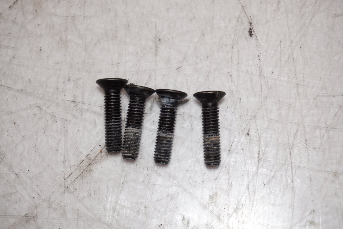 Baksidan på Spjällhus från en BMW F 800 GS -2011 motorcykel.