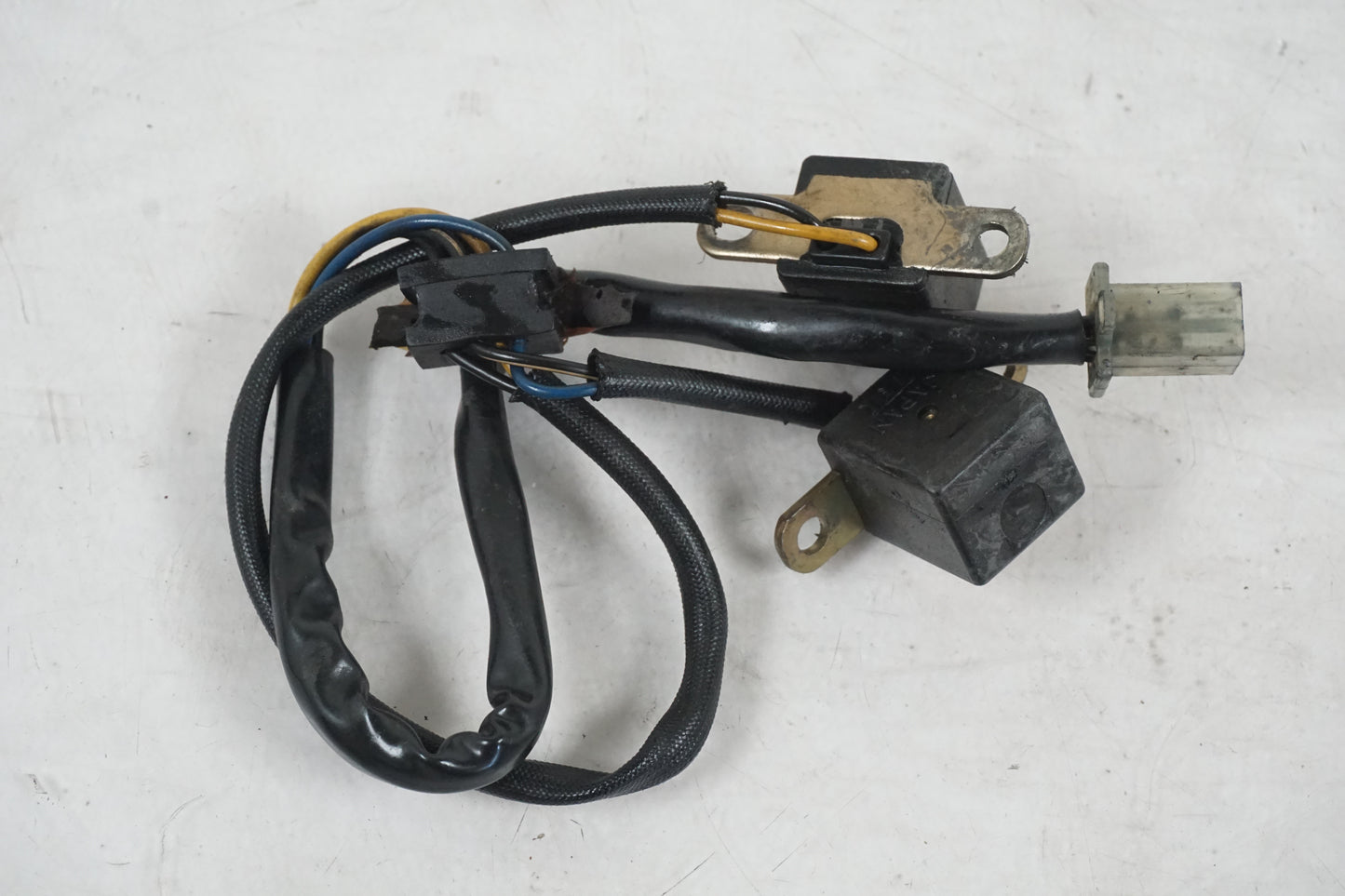 Framsidan på Tändpickup från en Kawasaki GPZ 500 -1991 motorcykel.