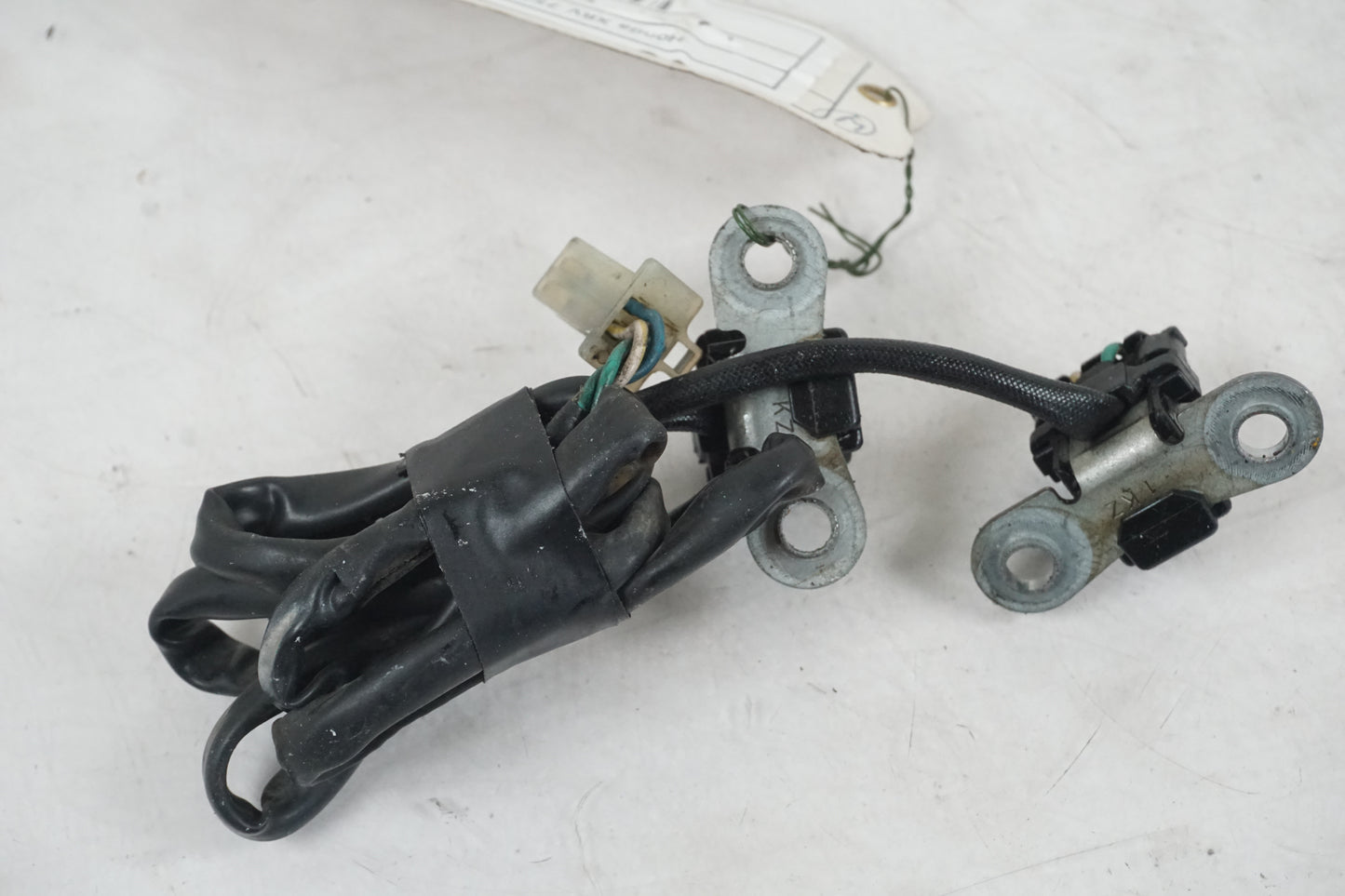 Framsidan på Tändpickup från en Honda XRV 750 -1990 motorcykel.