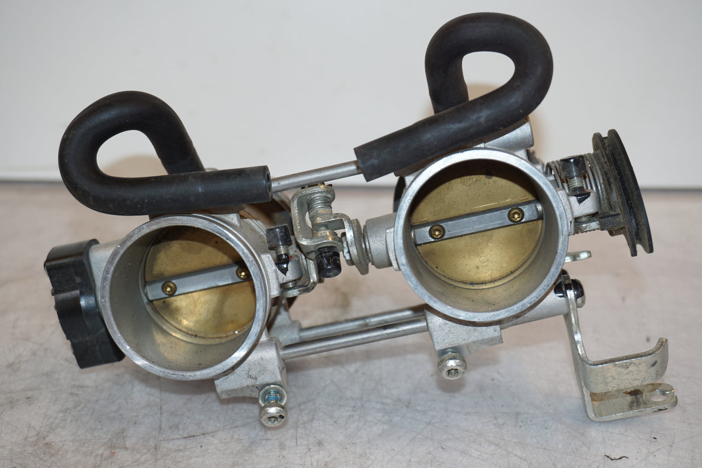 Extrabild4 på Spjällhus från en BMW F 800 GS -2011 motorcykel.