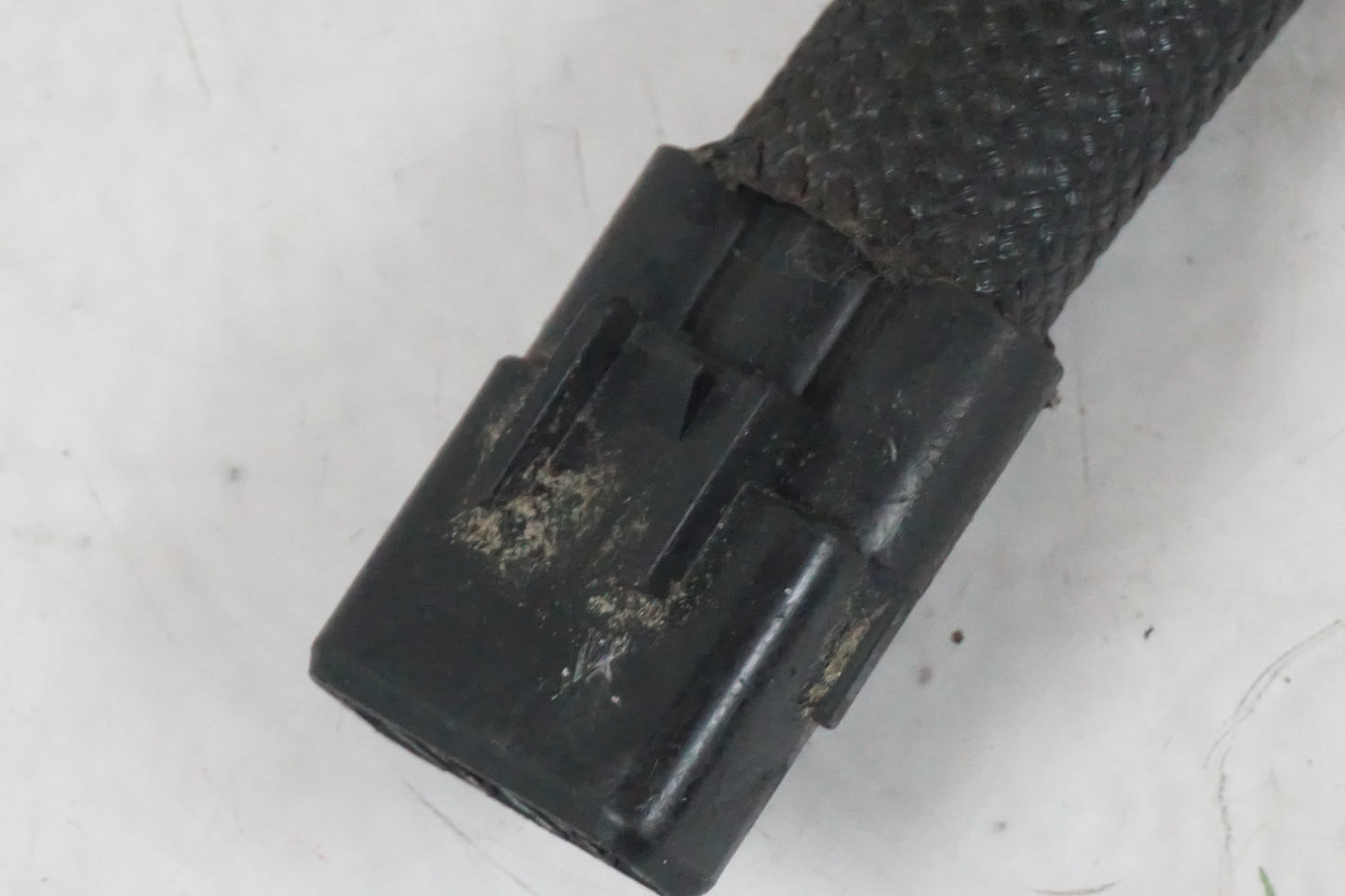 Baksidan på Tändpickup från en Kawasaki ER-6N -2010 motorcykel.