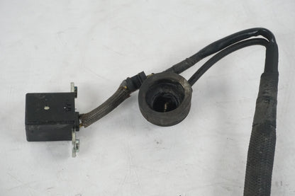 Snett uppifrån på Tändpickup från en Kawasaki ER-6N -2010 motorcykel.