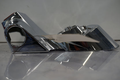 Baksidan på Baklampplast från en Suzuki VL 800 -2003 motorcykel.