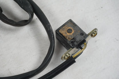 Snett uppifrån på Tändpickup från en Kawasaki VN 800 -1998 motorcykel.