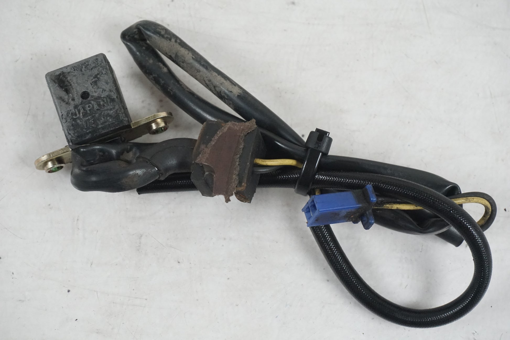 Framsidan på Tändpickup från en Kawasaki VN 800 -1999 motorcykel.