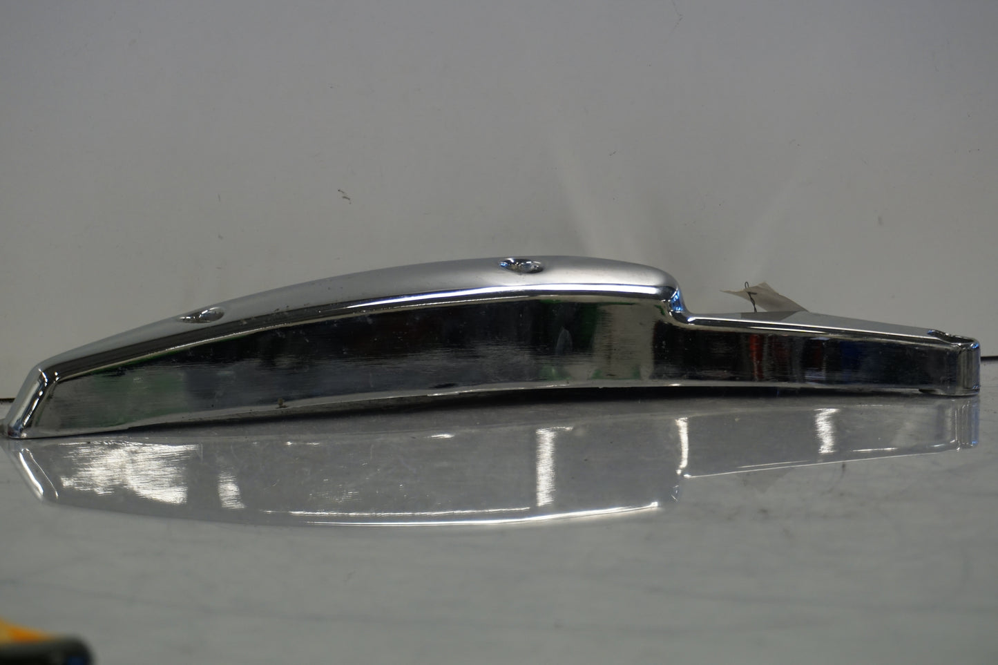 Baksidan på Bakskärmstag från en Suzuki M 1800 -2007 motorcykel.