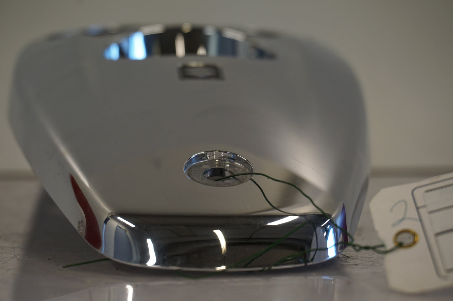 Baksidan på Instrumentkonsoll från en Suzuki M 1800 -2007 motorcykel.