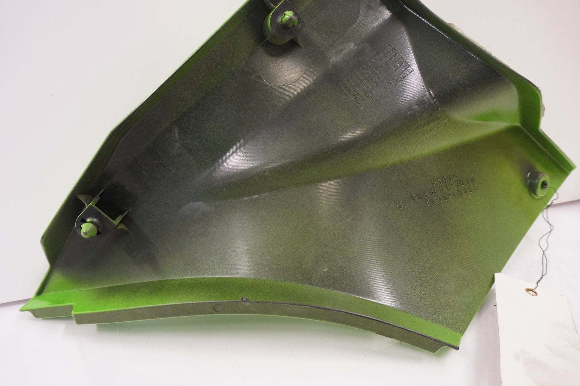 Baksidan på Sidopanel från en Kawasaki ZX-10R -2007 motorcykel.