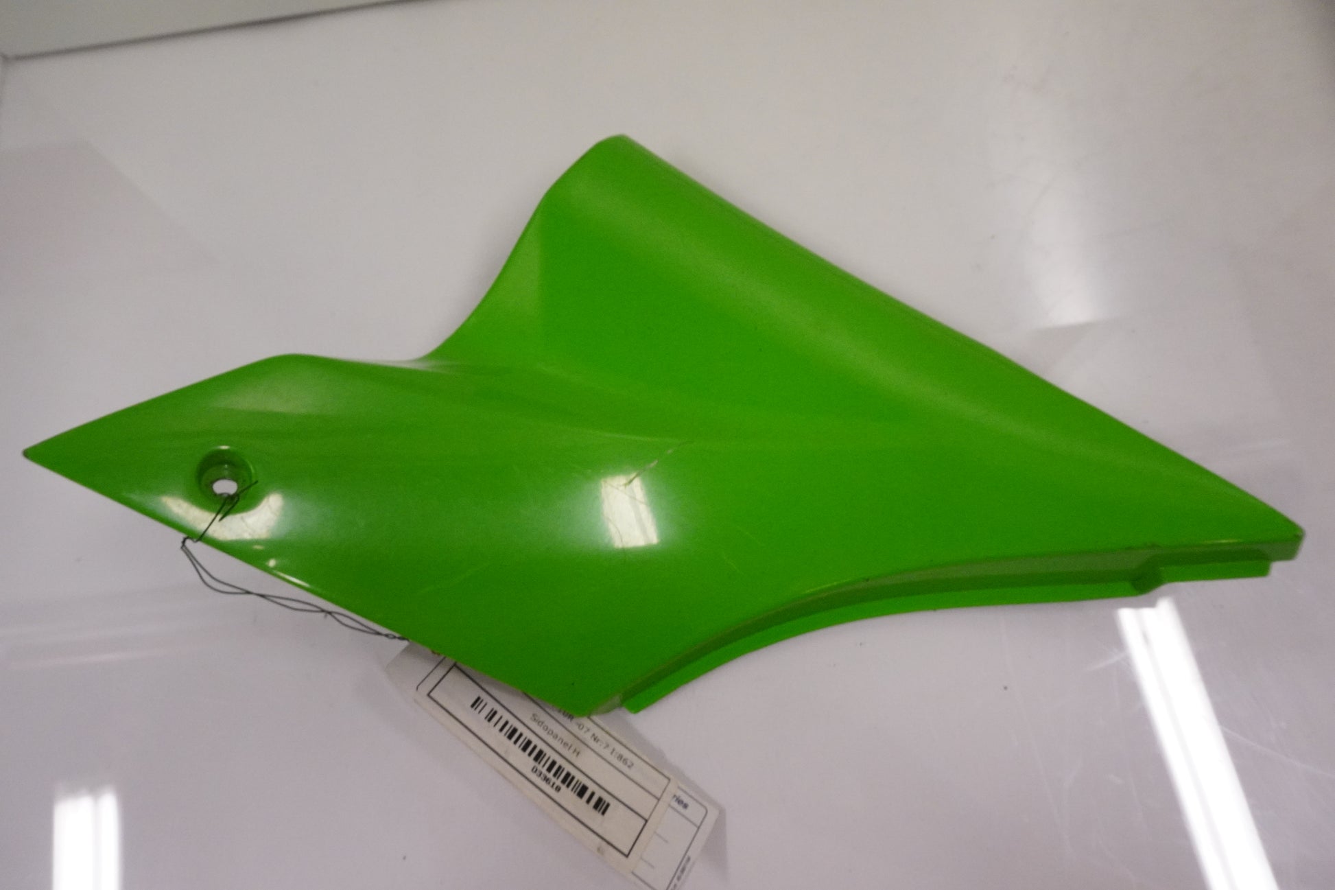 Vänster sida på Sidopanel från en Kawasaki ZX-10R -2007 motorcykel.