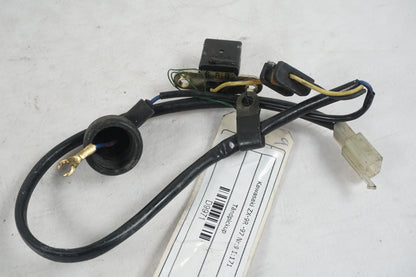 Vänster sida på Tändpickup från en Kawasaki ZX-9R -1997 motorcykel.