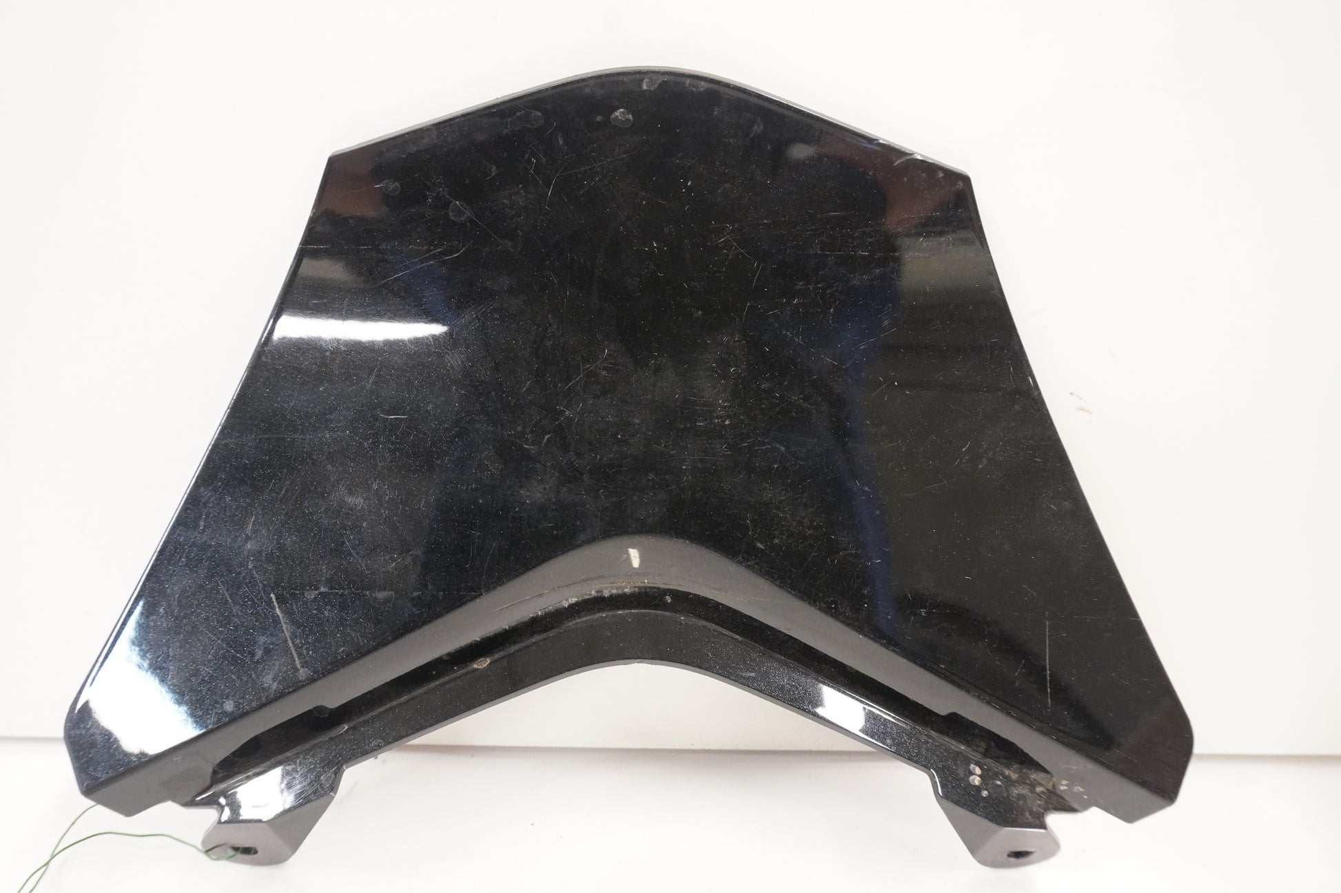 Framsidan på Bakvinge från en Kawasaki ZX-10R -2008 motorcykel.