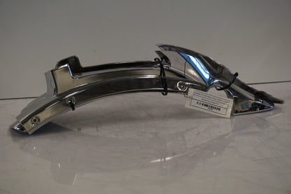 Snett uppifrån på Bakskärmstag från en Kawasaki VN 1700 Classic Tourer -2009 motorcykel.