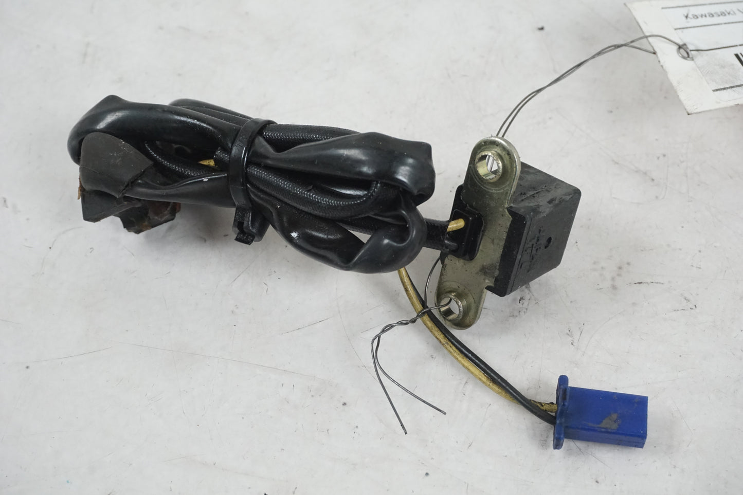 Framsidan på Tändpickup från en Kawasaki VN 800 -1999 motorcykel.