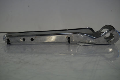 Vänster sida på Bakskärmstag från en H-D Sportster 883 XL -1997 motorcykel.