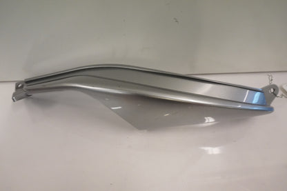 Baksidan på Bakvinge från en Kawasaki Versys 650 -2007 motorcykel.