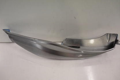 Höger sida på Bakvinge från en Kawasaki Versys 650 -2007 motorcykel.