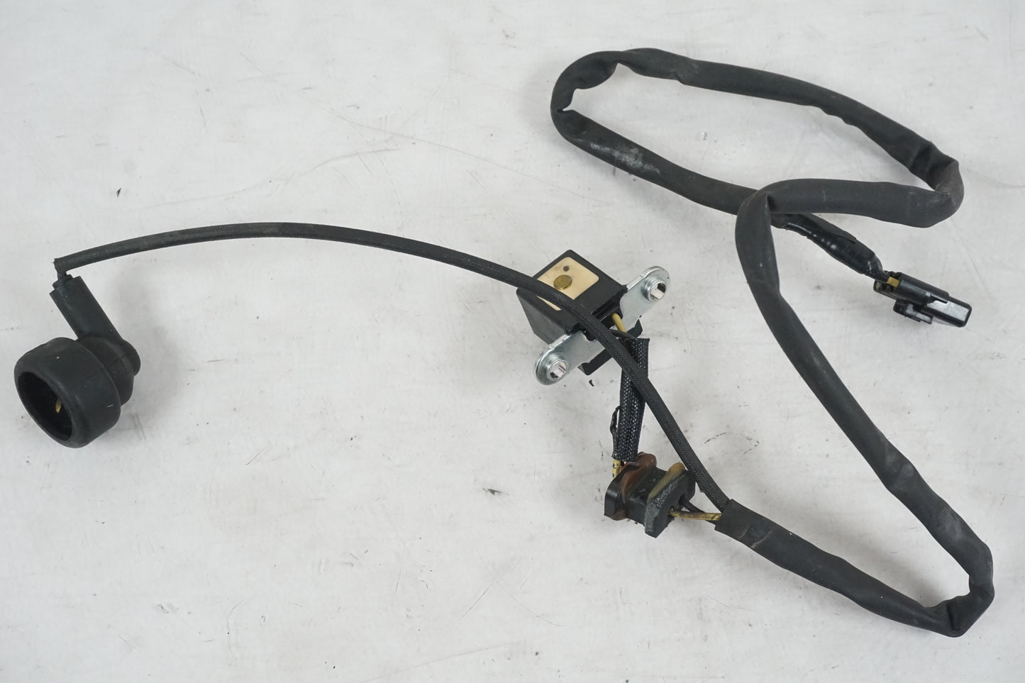 Snett nerifrån på Tändpickup från en Kawasaki Z 800 -2014 motorcykel.