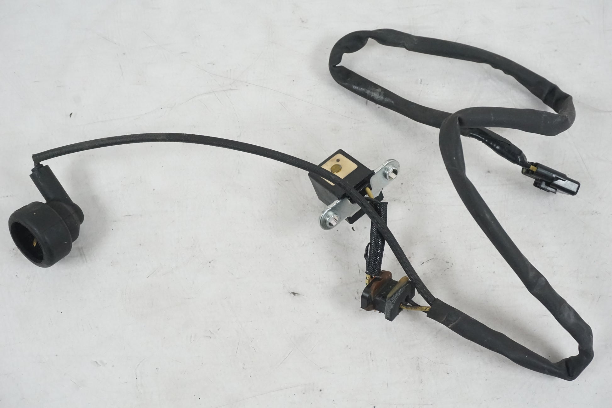 Snett nerifrån på Tändpickup från en Kawasaki Z 800 -2014 motorcykel.