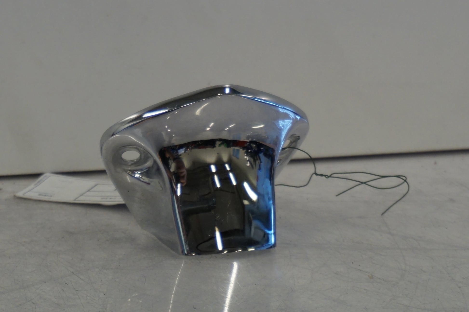 Vänster sida på Dekorkåpa från en Yamaha XV 1900 -2007 motorcykel.