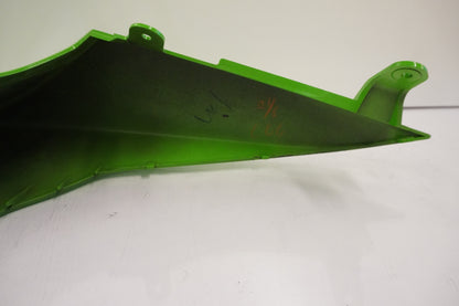 Vänster sida på Bakvinge från en Kawasaki ZX-10R -2009 motorcykel.