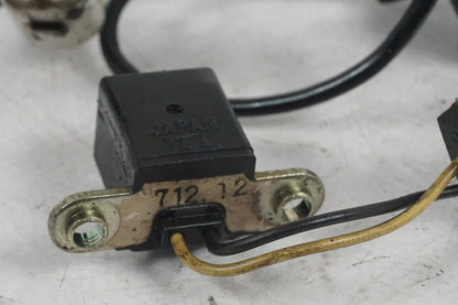 Baksidan på Tändpickup från en Kawasaki ZX-9R -1998 motorcykel.