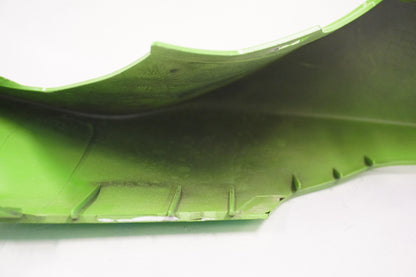 Snett uppifrån på Bakvinge från en Kawasaki ZX-10R -2009 motorcykel.