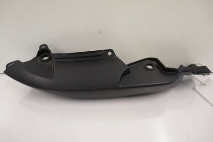 Baksidan på Bakvinge från en Kawasaki Versys 650 -2007 motorcykel.