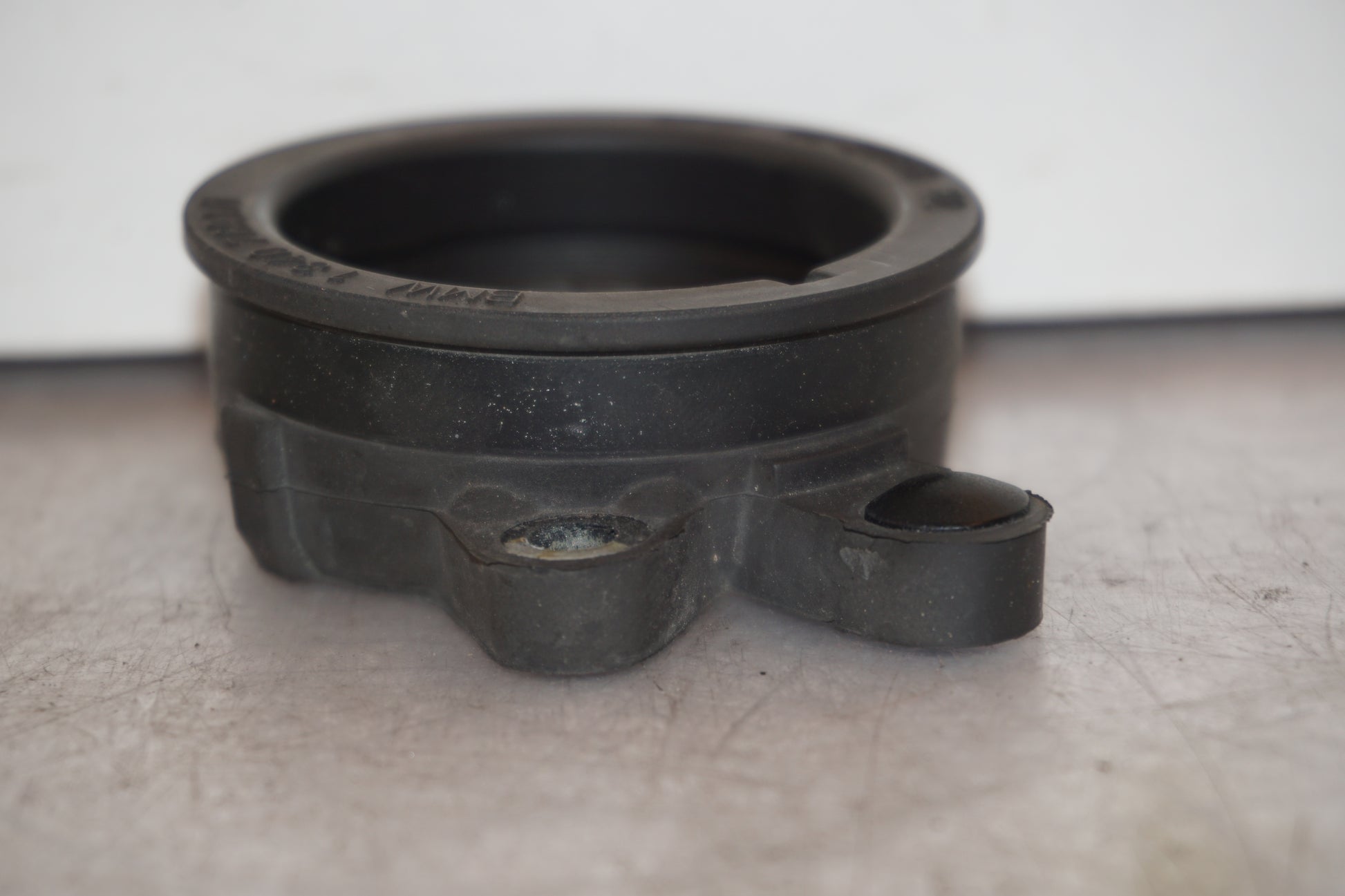 Höger sida på Insug från en BMW R 1100 S -2003 motorcykel.